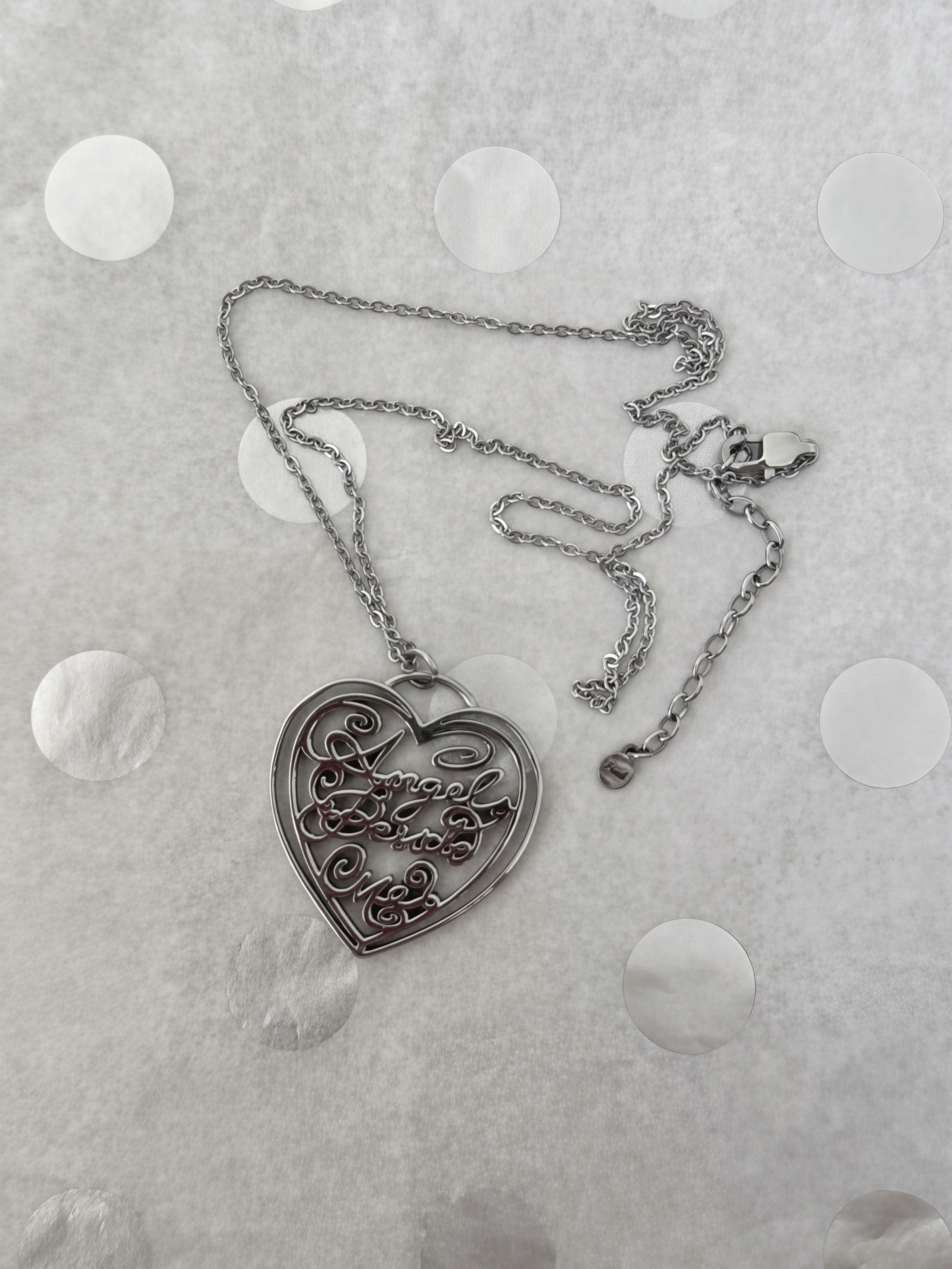 [Pre-order] ANGELS BESIDE ME NECKLACE